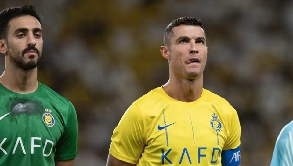 爱游戏入口-内马尔传射破门，领头羊稳居榜首