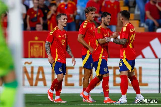 巴萨鏖战荷兰，奥亚尔萨瓦尔刷新纪录