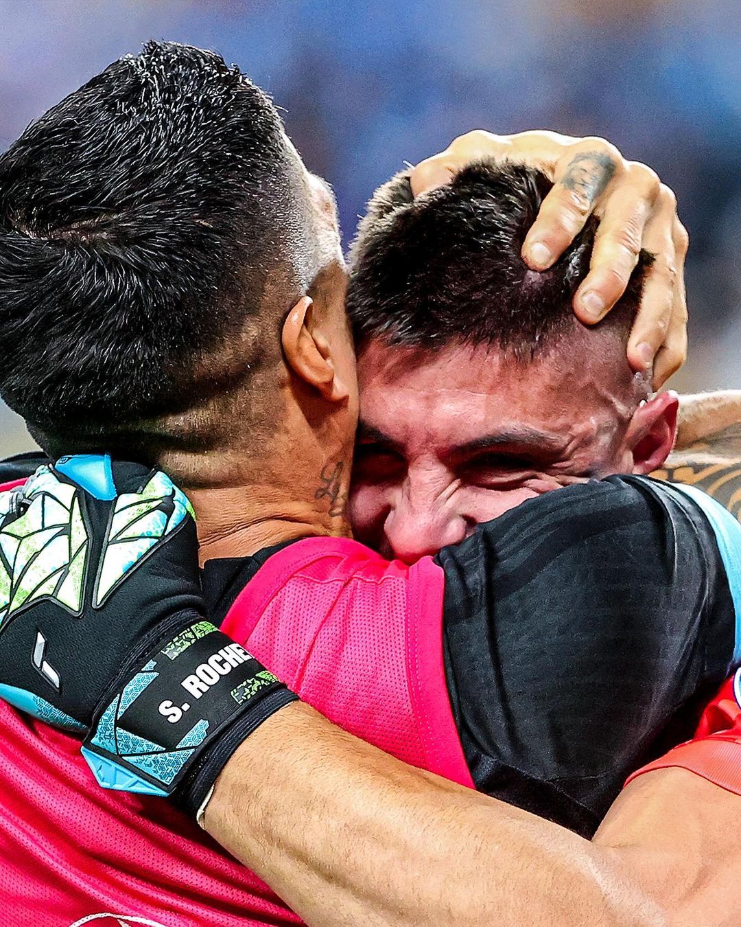 乌拉圭险胜智利，梅西关键制胜