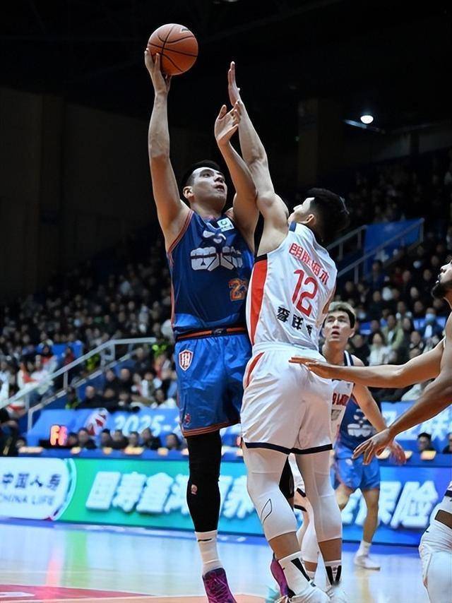 灰熊逆转火箭,郭艾伦点燃赛场 灰熊逆转火箭,郭艾伦点燃赛场