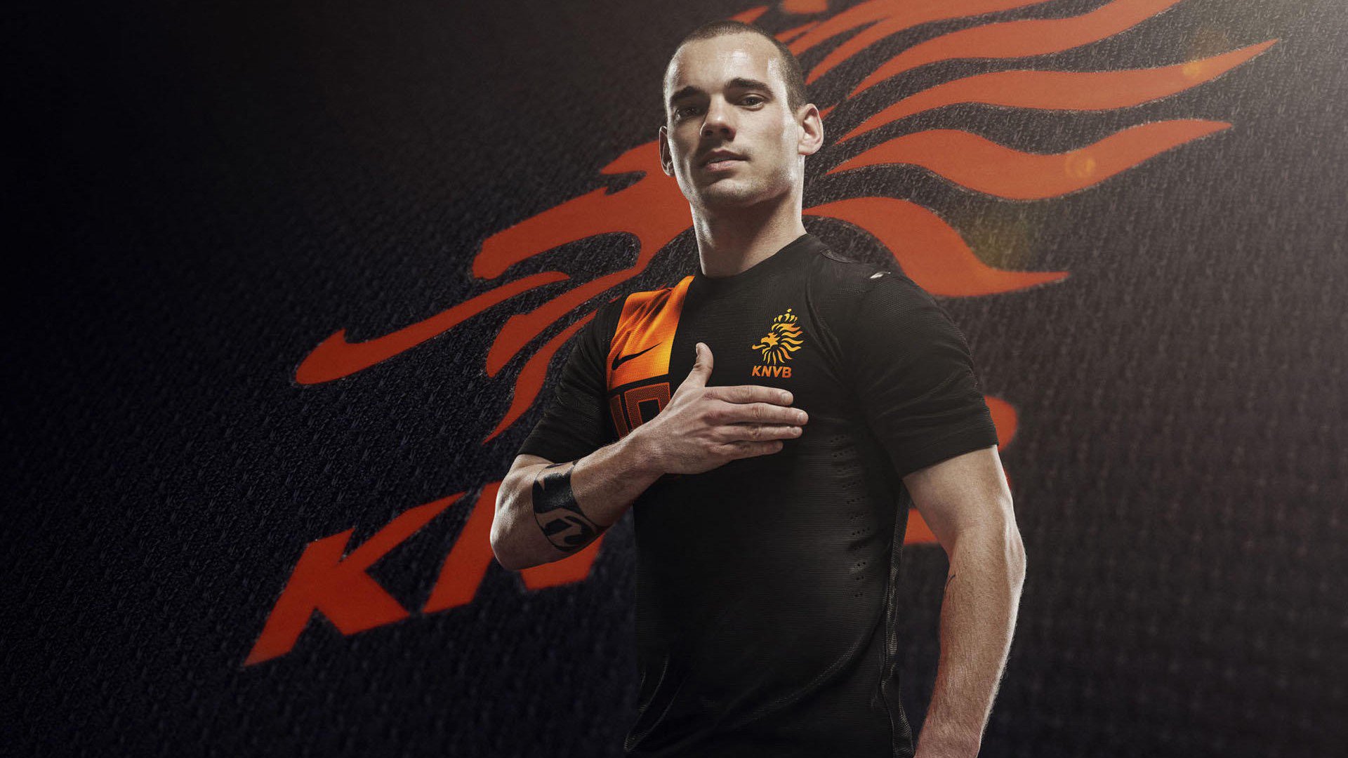 舞台越大越强！霍勒迪闪耀全场，老鹰正面击溃新疆队