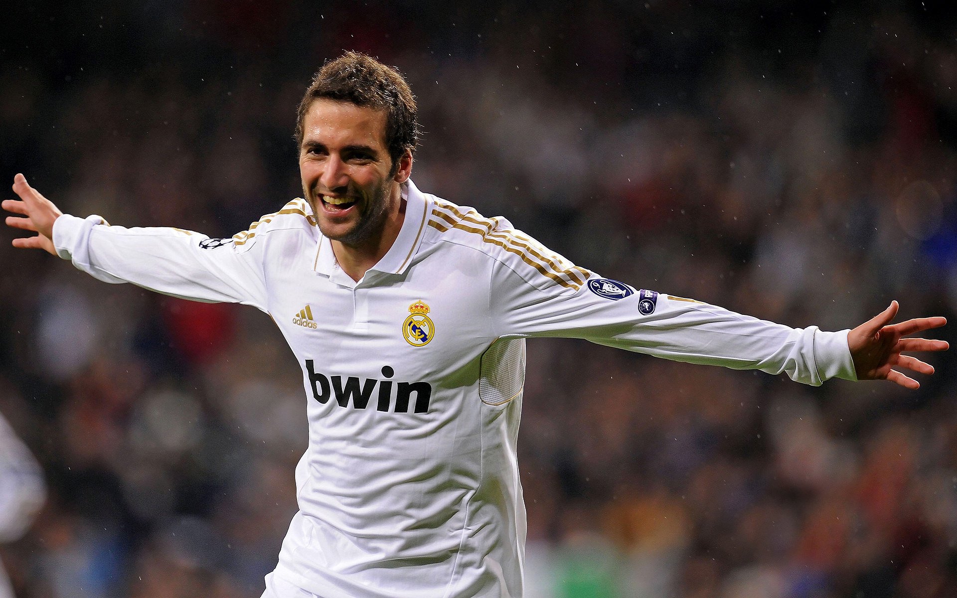 贝林厄姆一剑封喉，葡萄牙新星闪耀酋长球场力擒阿森纳